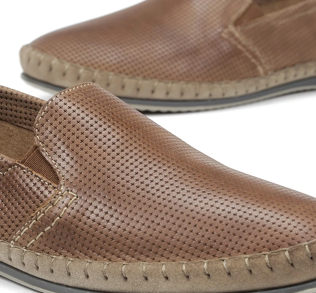 BAHAMAS 8674 Slip On Marrón