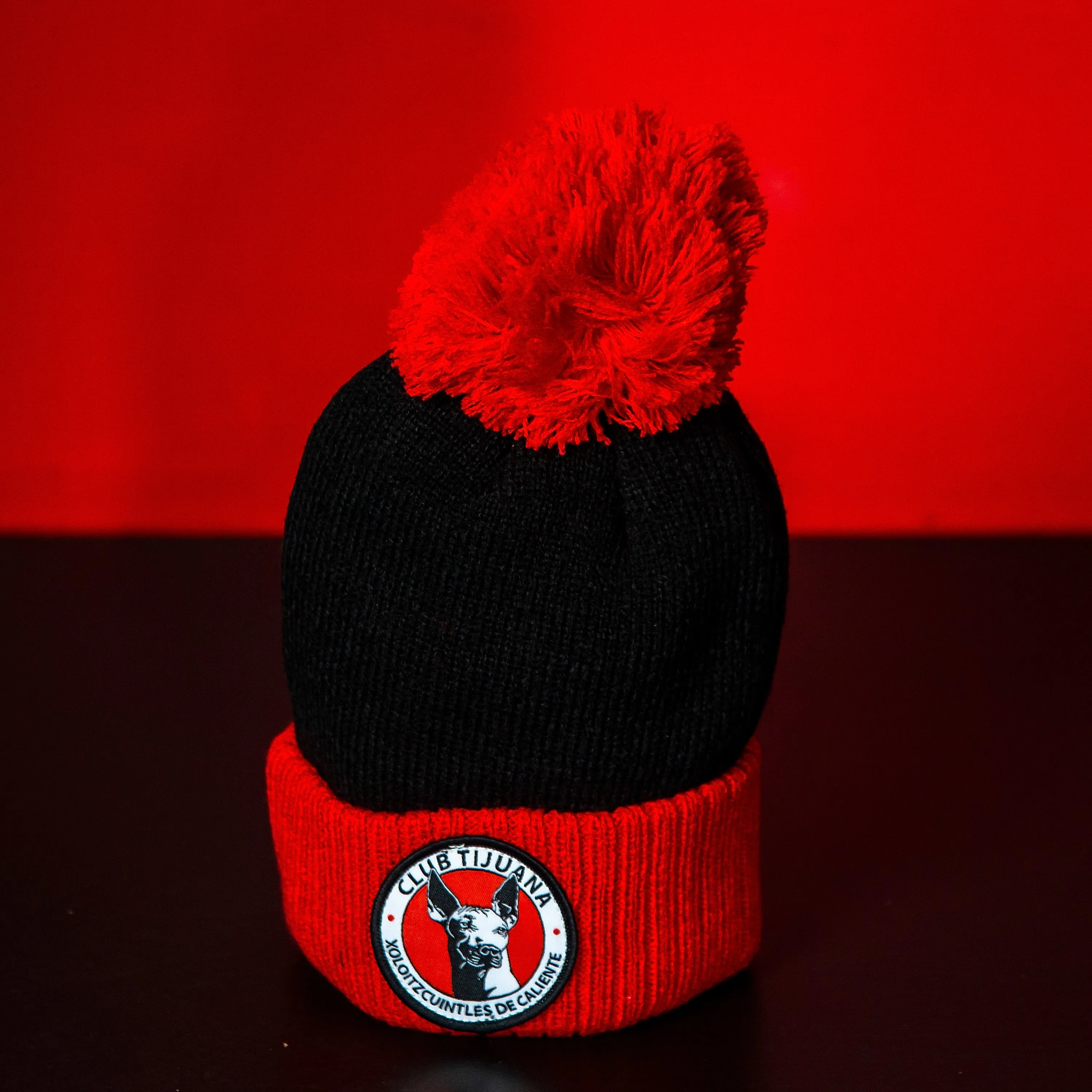 BEANIE PUR LOGO BOLA ROJINEGRO NIO