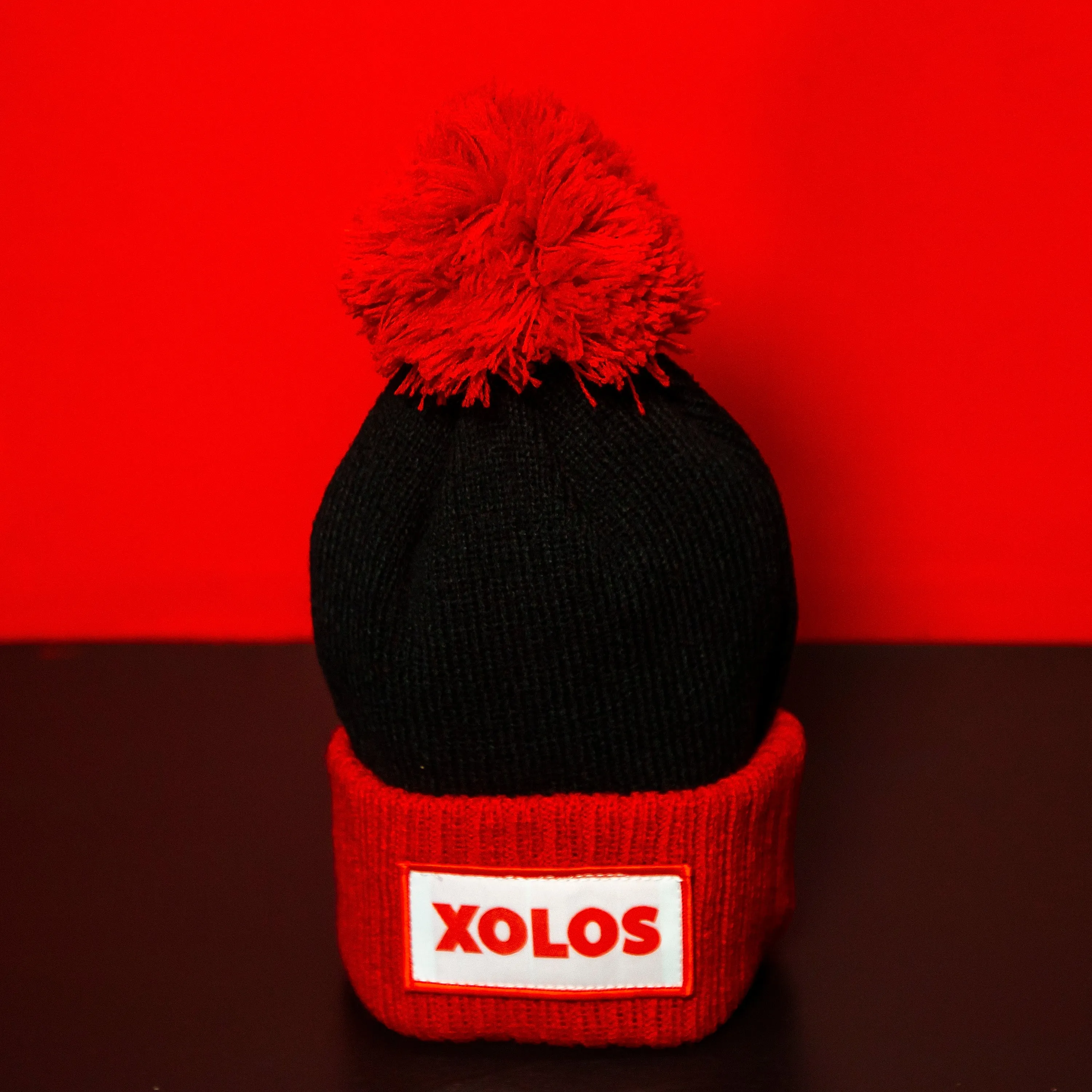 BEANIE PUR LOGO BOLA ROJINEGRO NIO