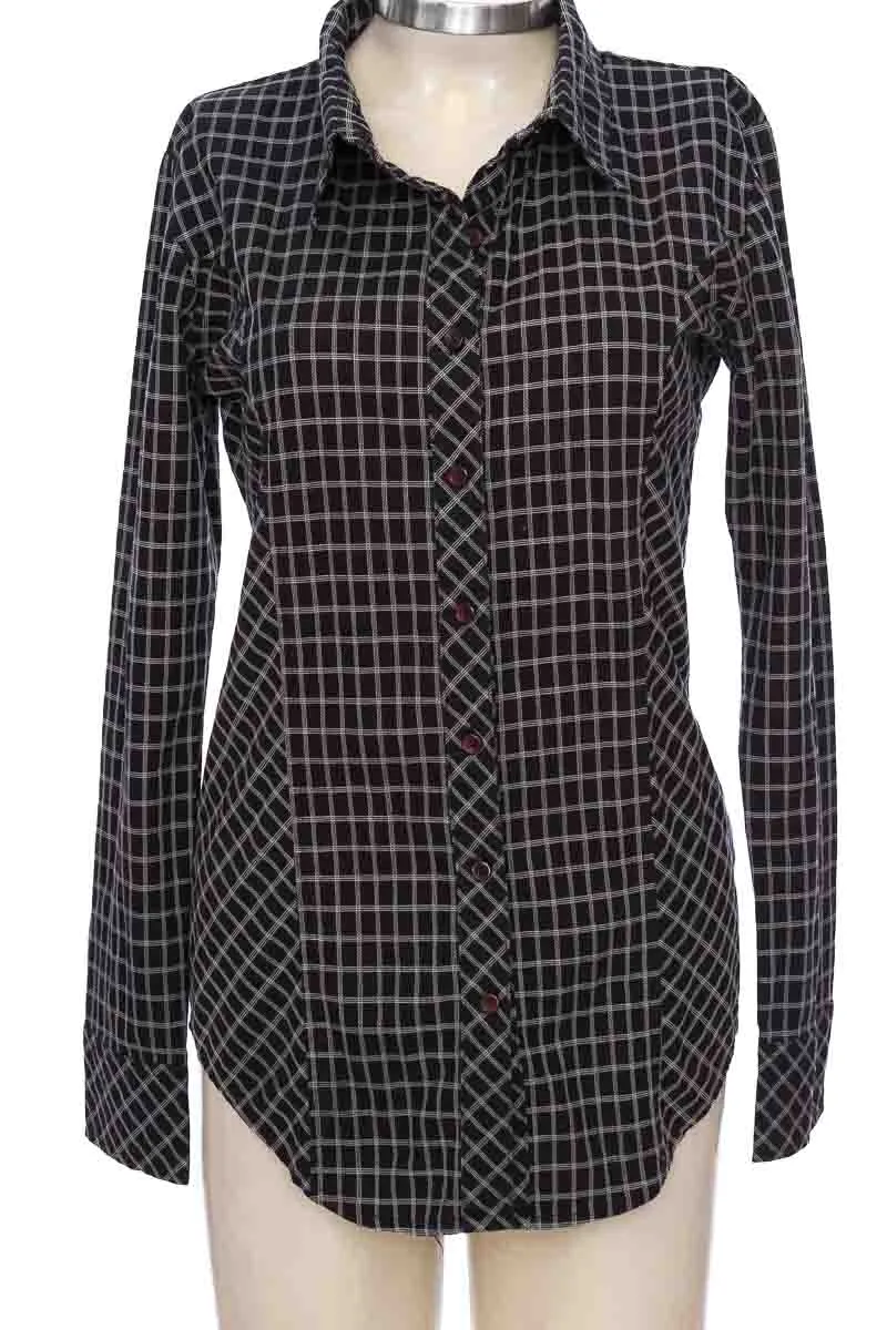 BLUSA COLOR NEGRO  ABRIL