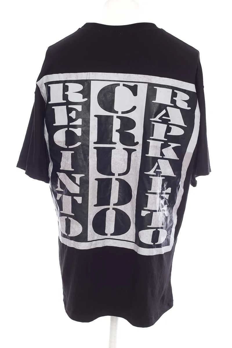 CAMISETA COLOR NEGRO  CLOSEANDO