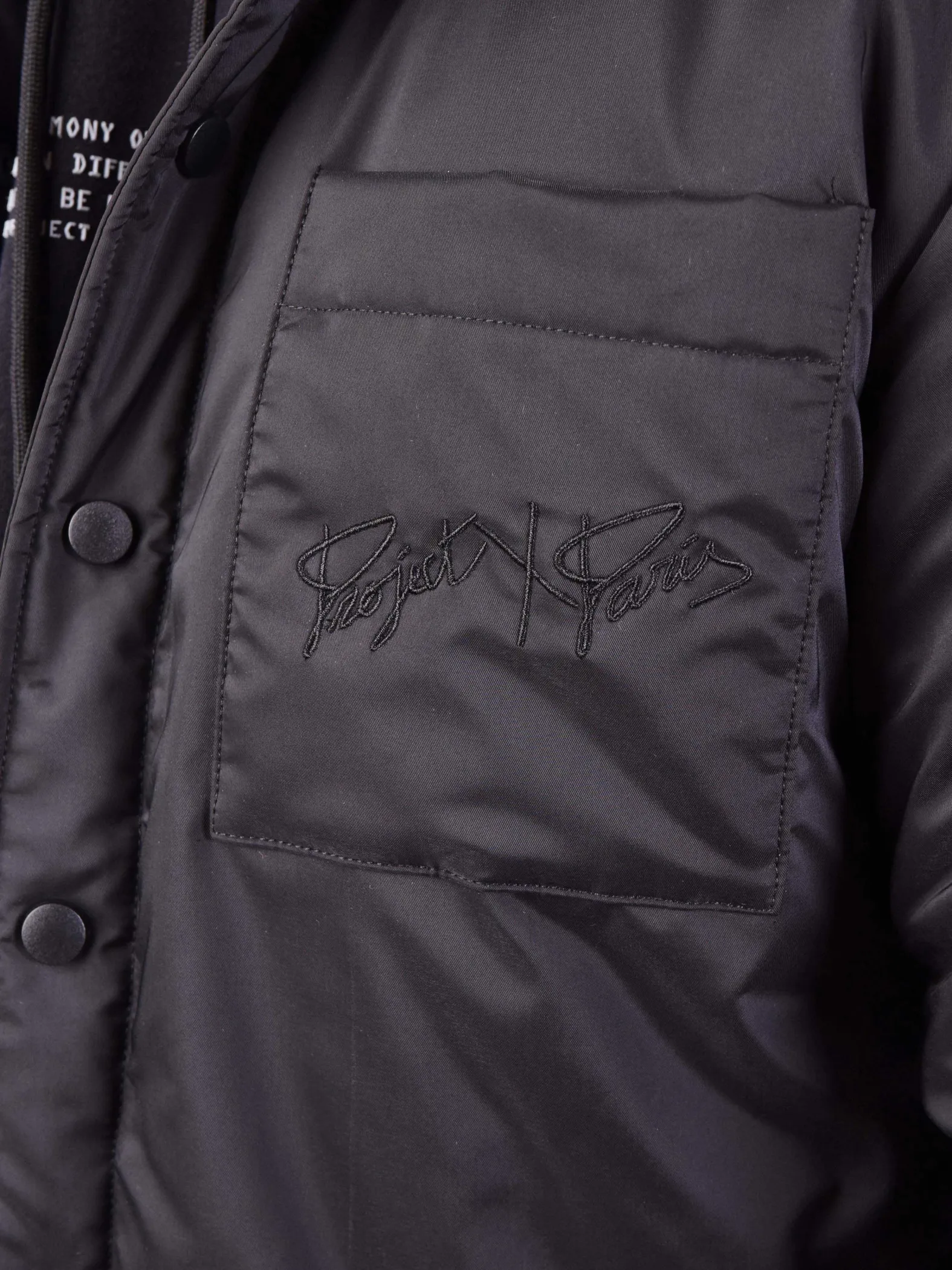 Chaqueta básica con bolsillos