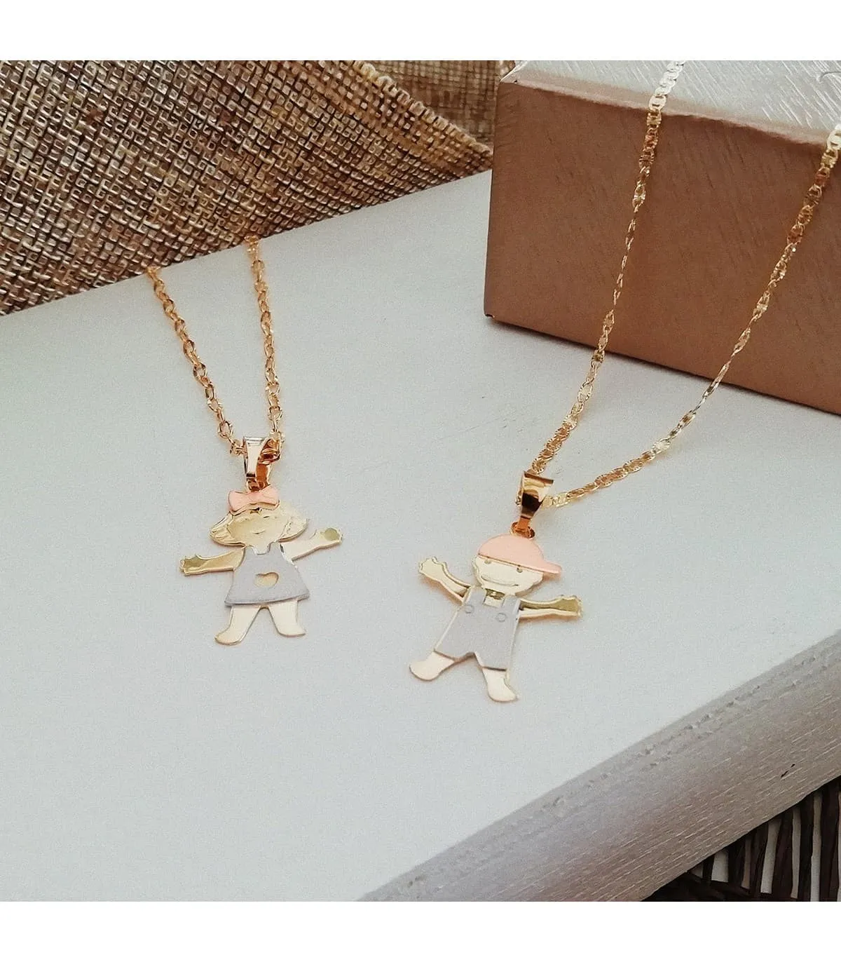 Colgante Baby niña 18 Ktes