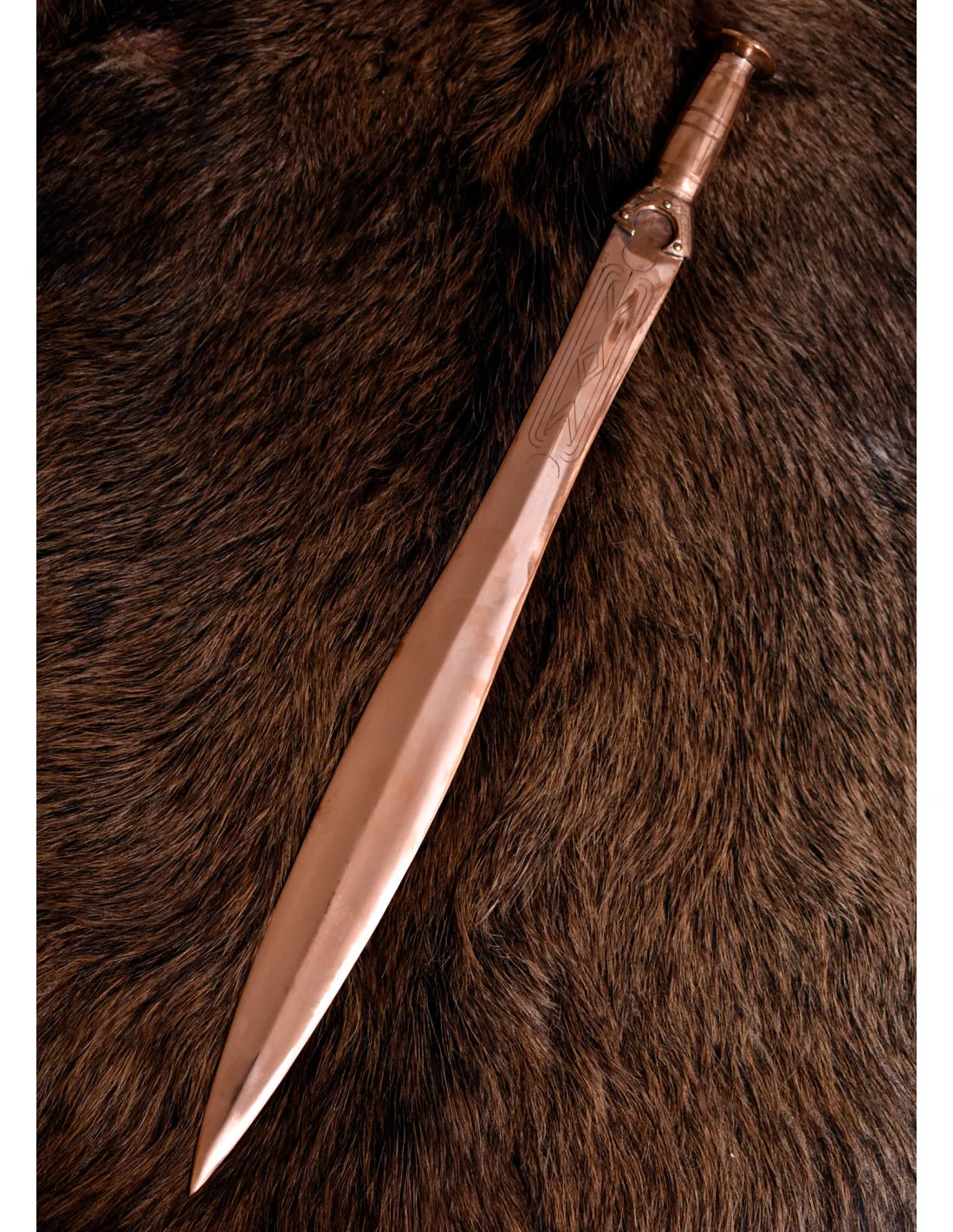 Espada celta corta en bronce (71,5 cm.)