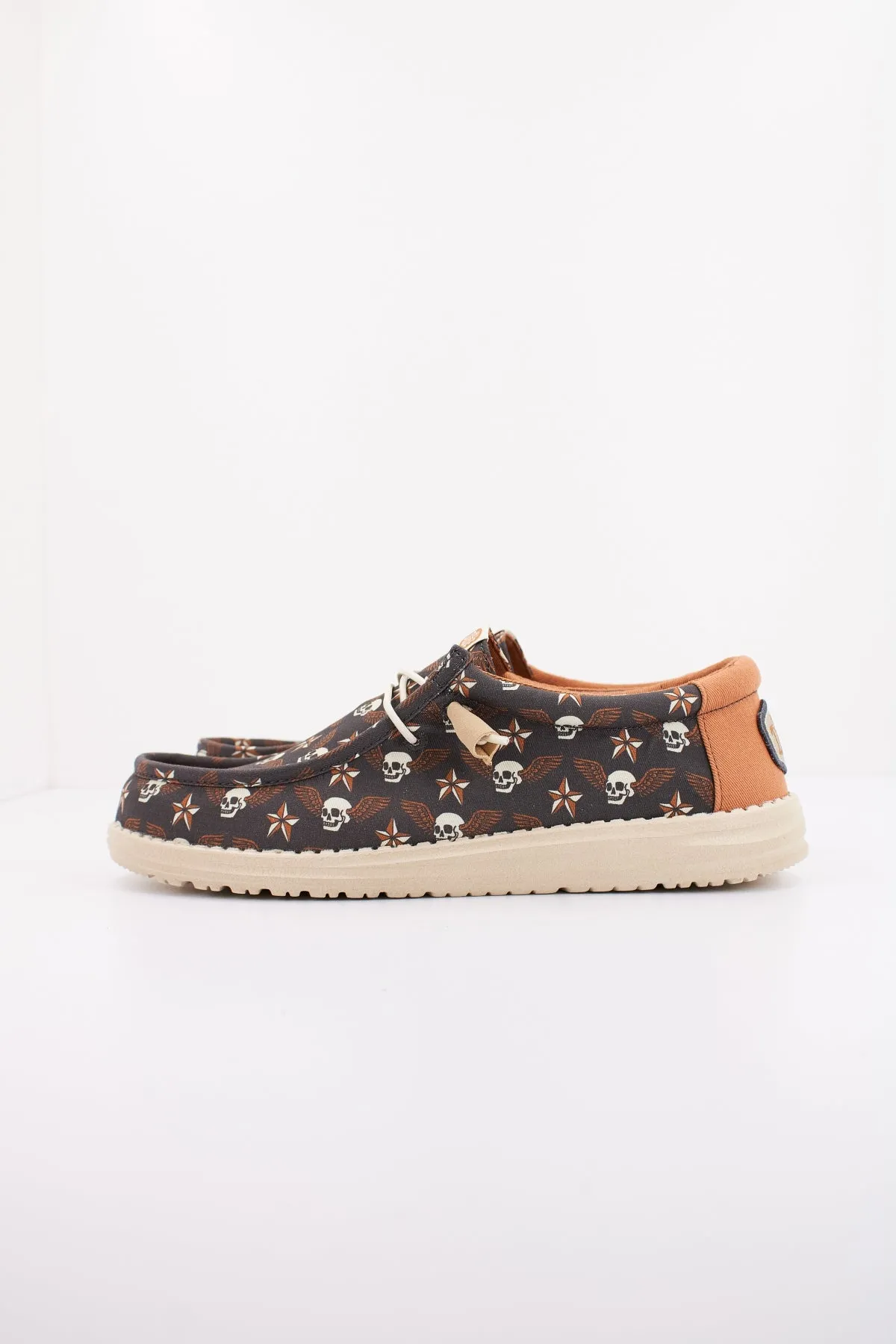 HEY DUDE WALLY STARS N SKULLS PRINT