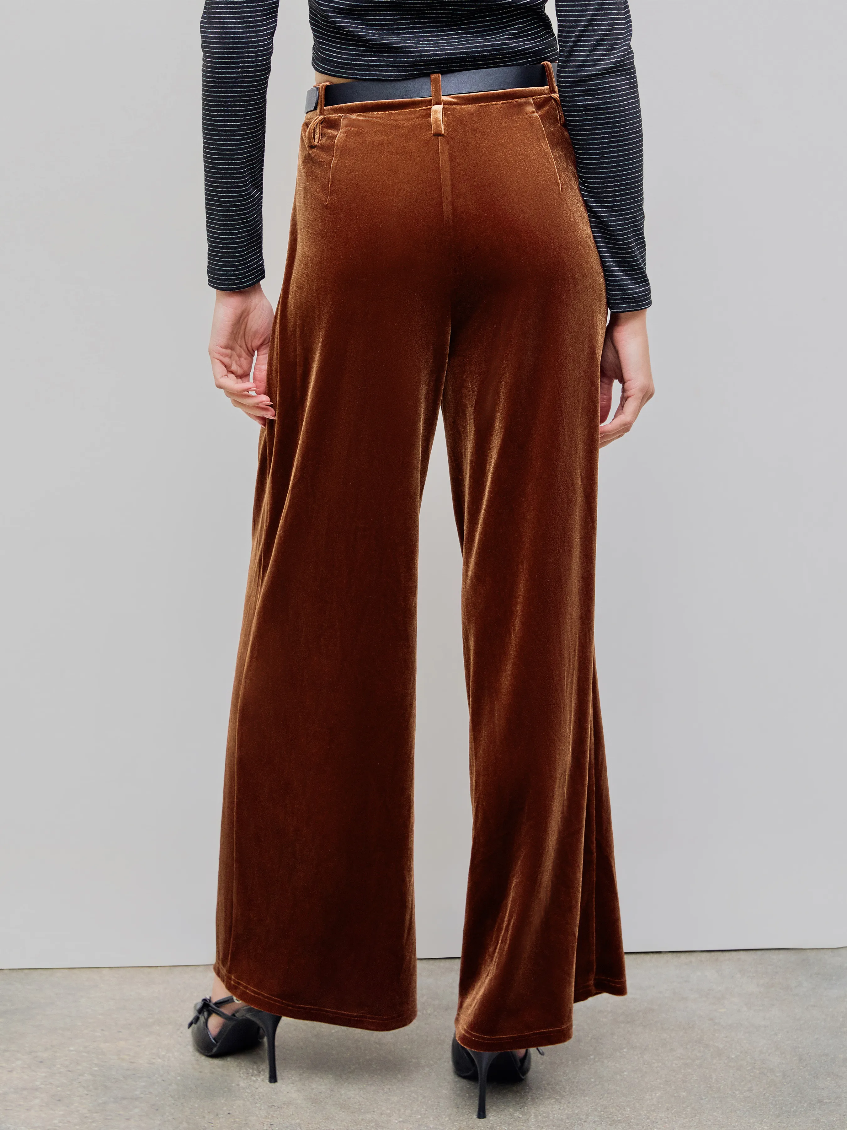  Pantalones Rectos de Terciopelo con Cinturón de Cintura Media