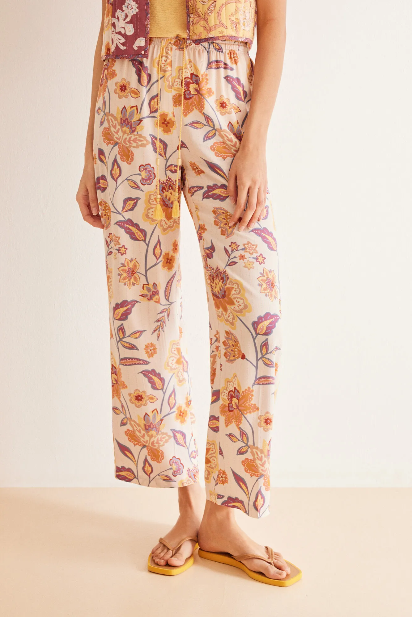 Pantalones viscosa paisley 