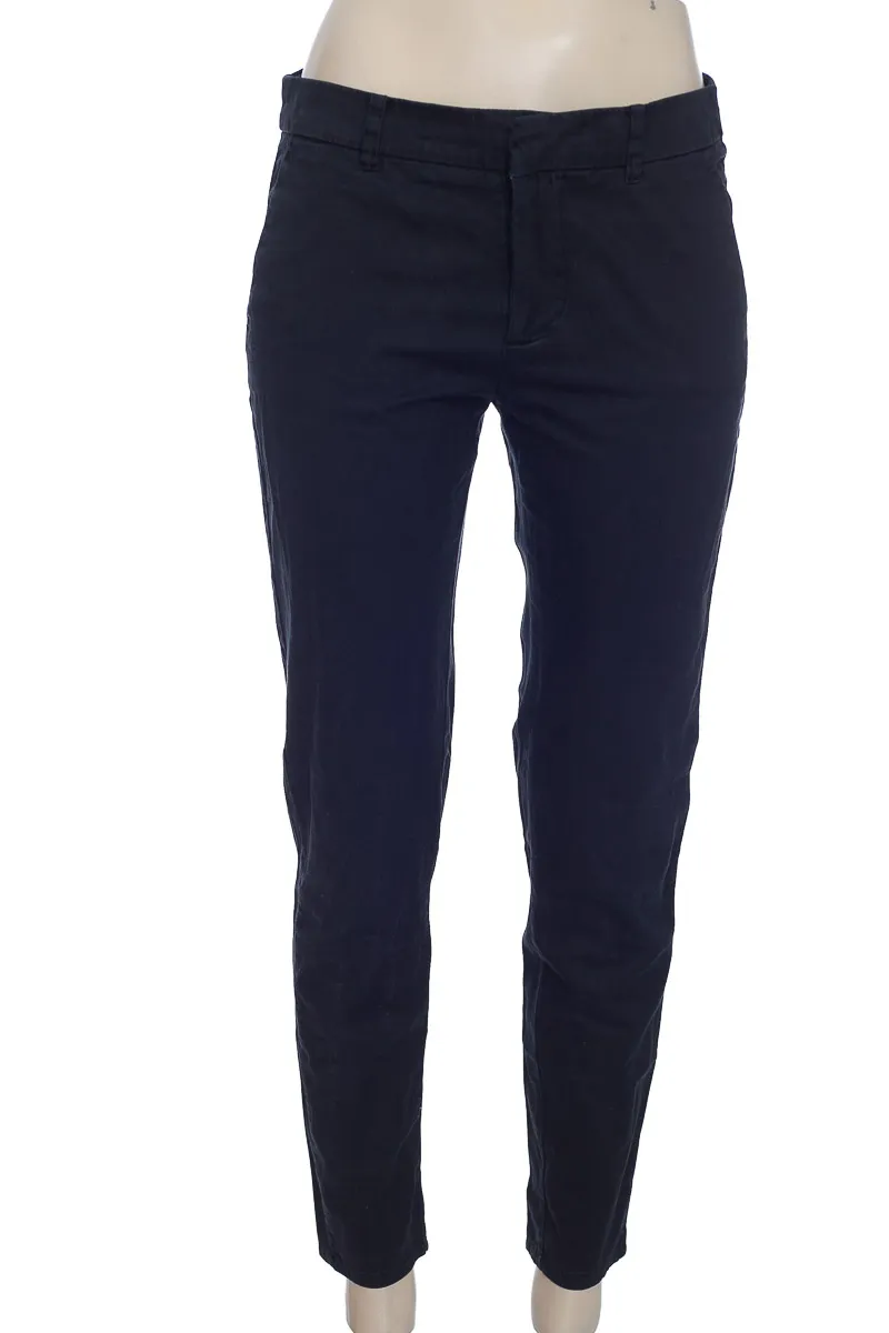 PANTALóN COLOR NEGRO  MNG