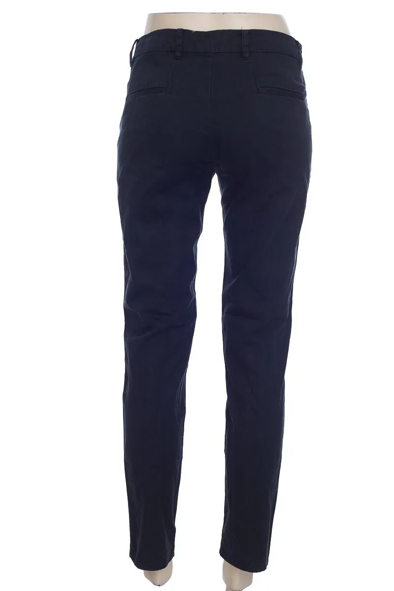 PANTALóN COLOR NEGRO  MNG