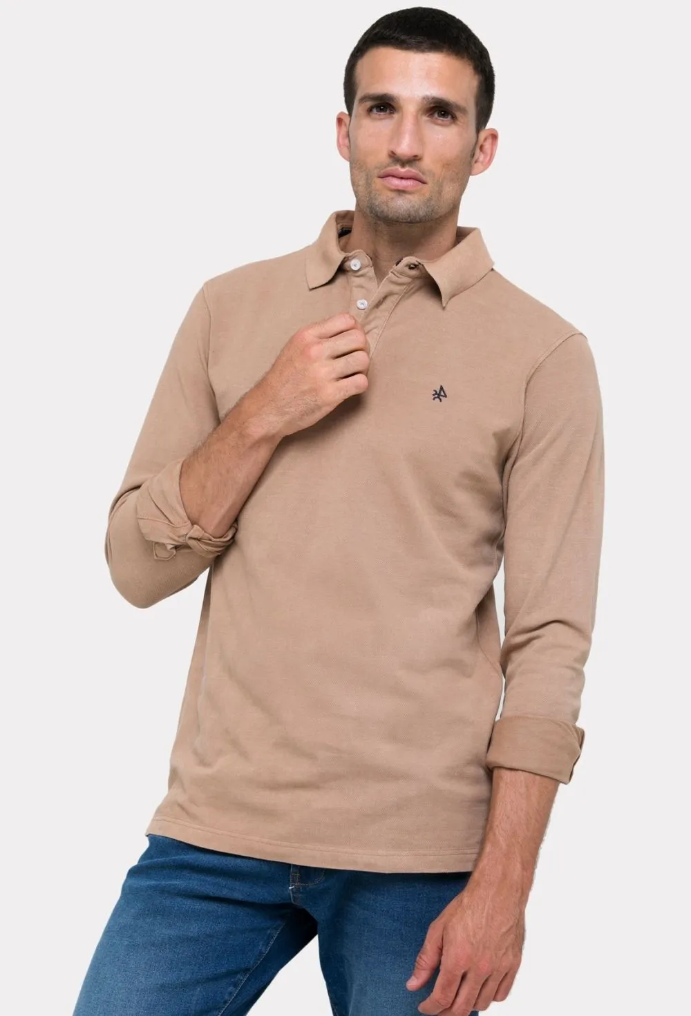 Polo manga larga modelo vintage marrón