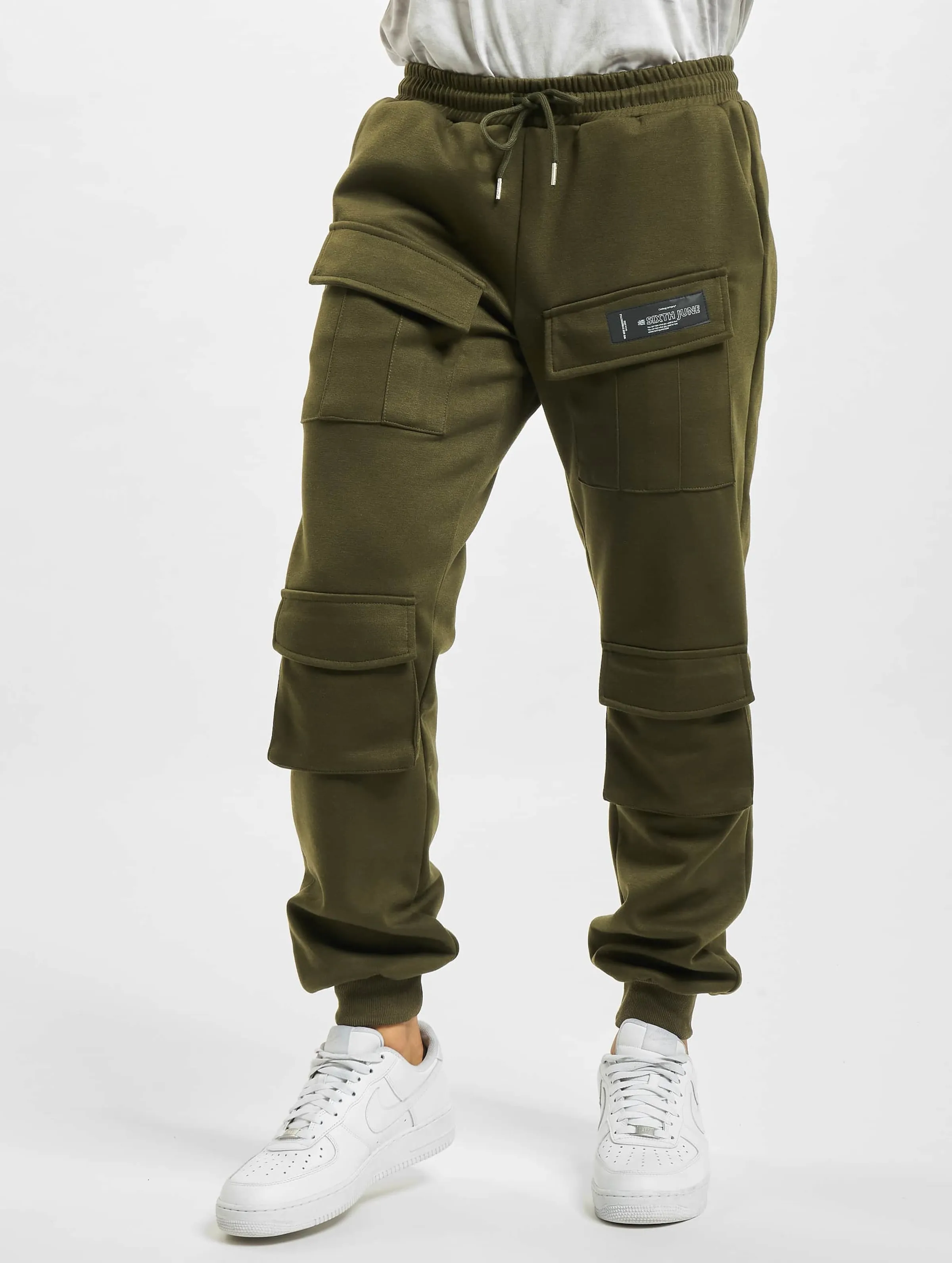 S W/ Front Pockets