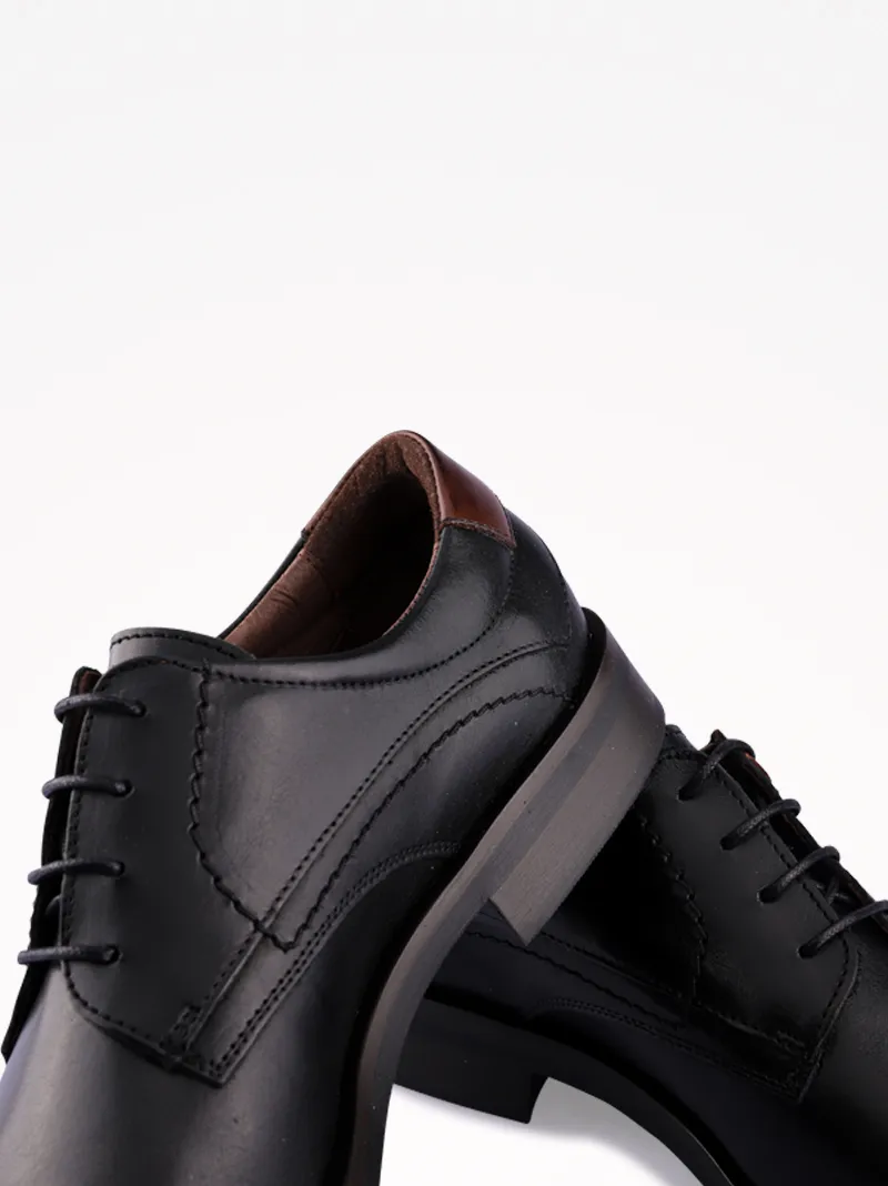 SAPATO DERBY DE ATACADOR EM PELE COM CAP TOE