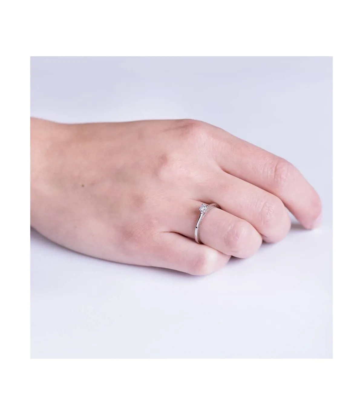 Solitario Provenzze 0.100 Qtes. 18 Ktes