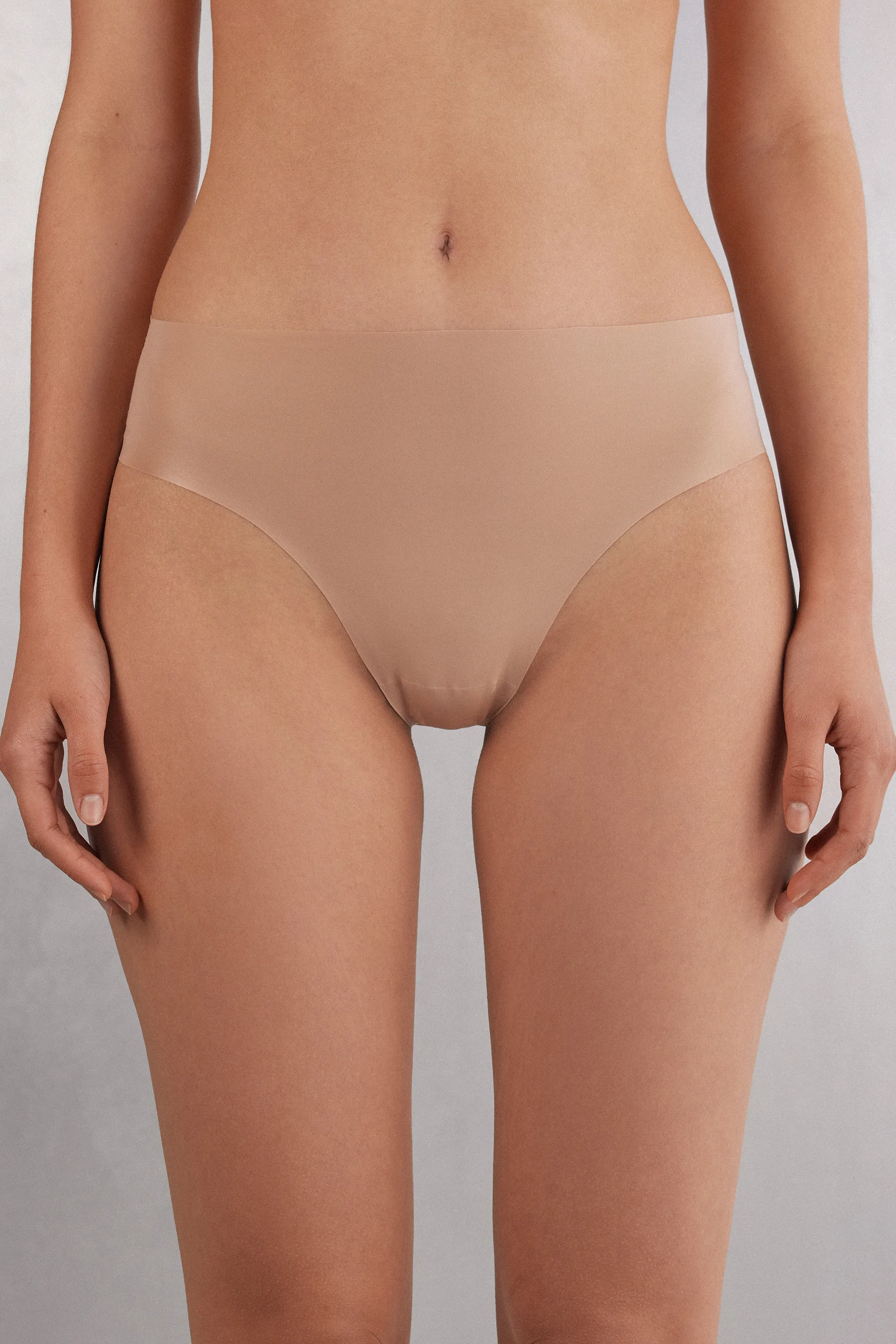 Tanga de Tir Alt de Microfibra Molt Lleugera Sense Costures