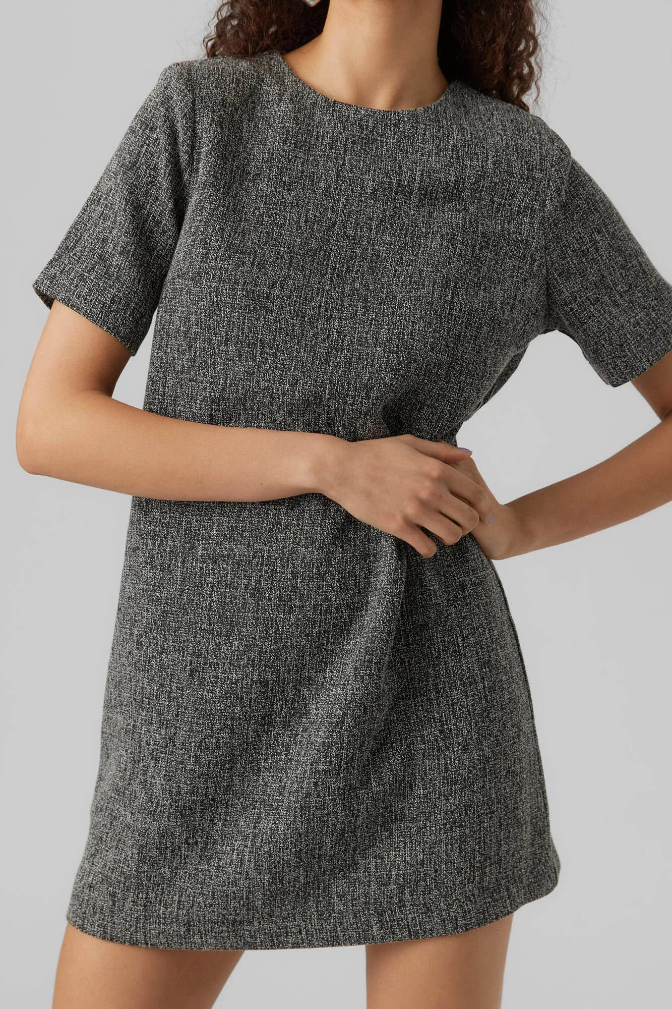 Vero Moda Vestido corto de manga corta