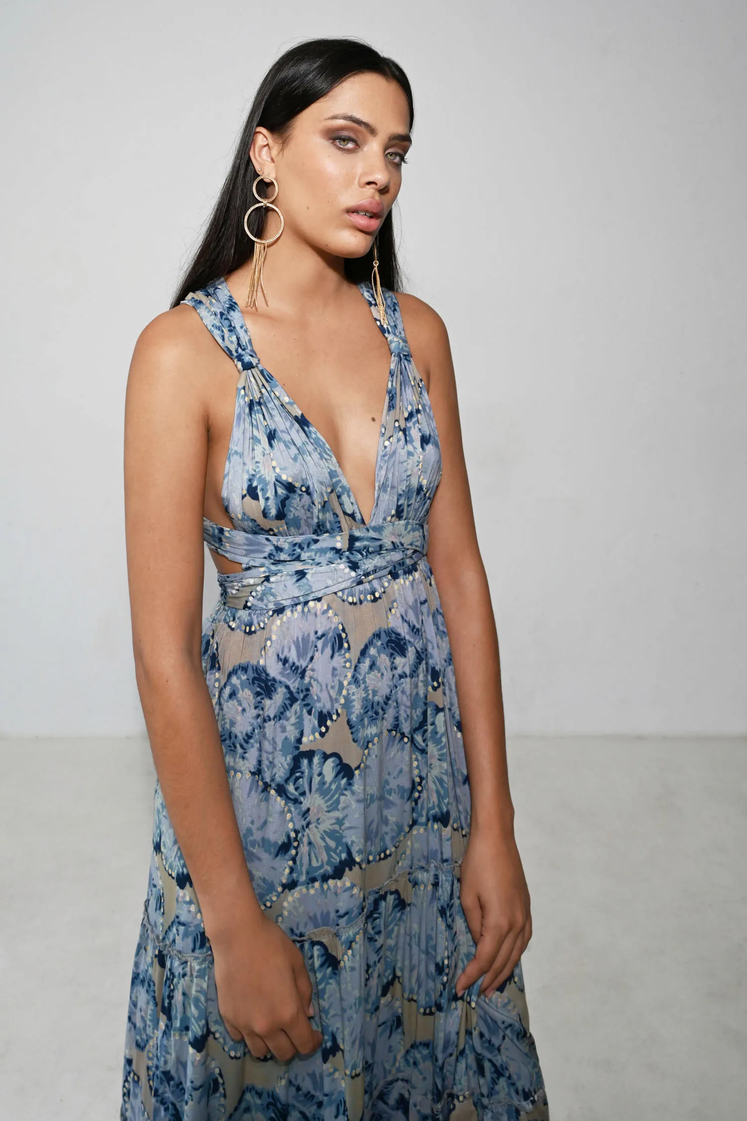 Vestido largo azul multifuncional
