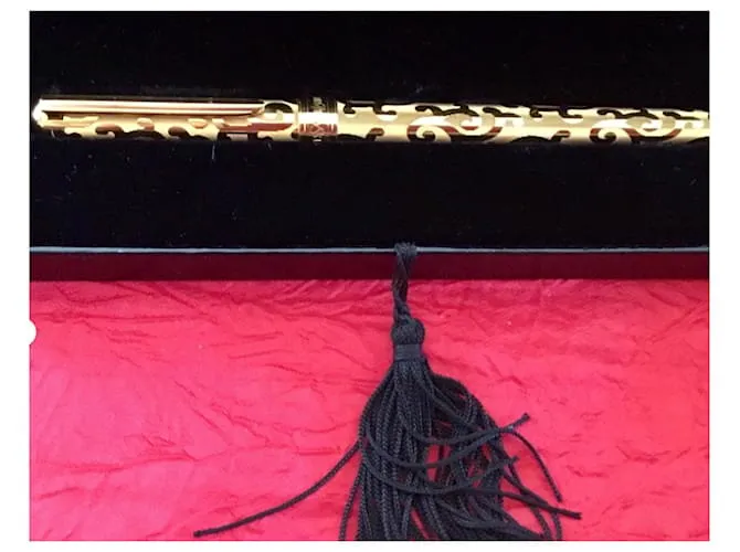 Yves Saint Laurent Chyc Dorado 