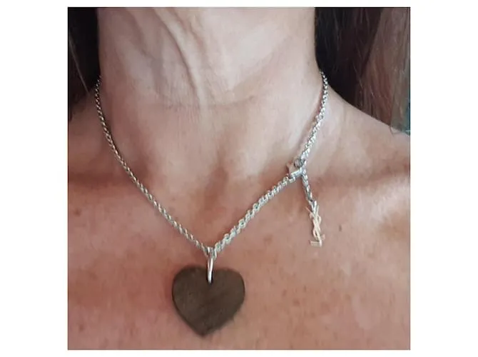 Yves Saint Laurent Colgante corazón en madera y plata 925 Castaño 