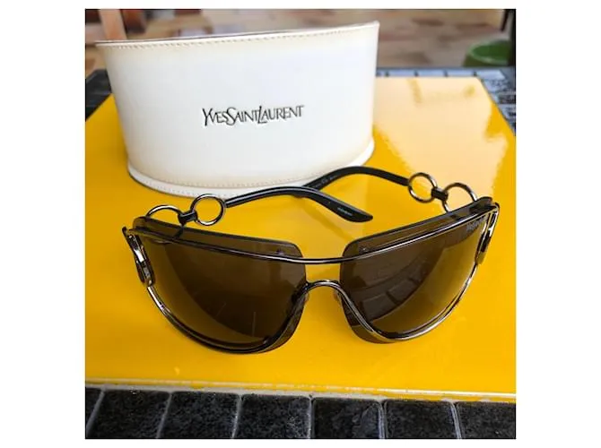 Yves Saint Laurent Dom Metálico 