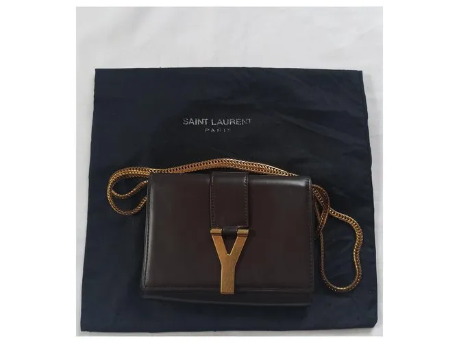 Yves Saint Laurent Línea Y Marrón oscuro 