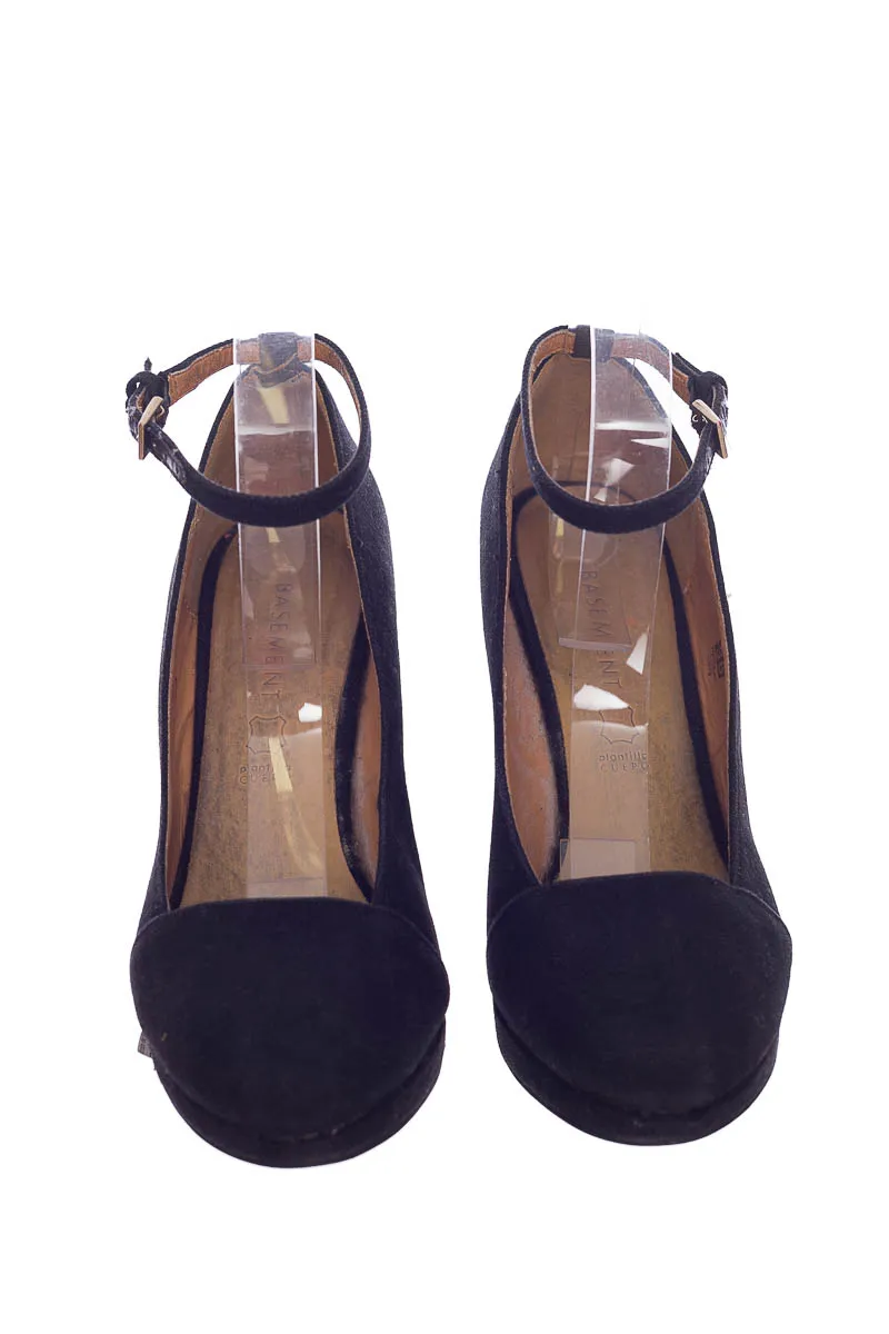 ZAPATOS COLOR NEGRO  BASEMENT