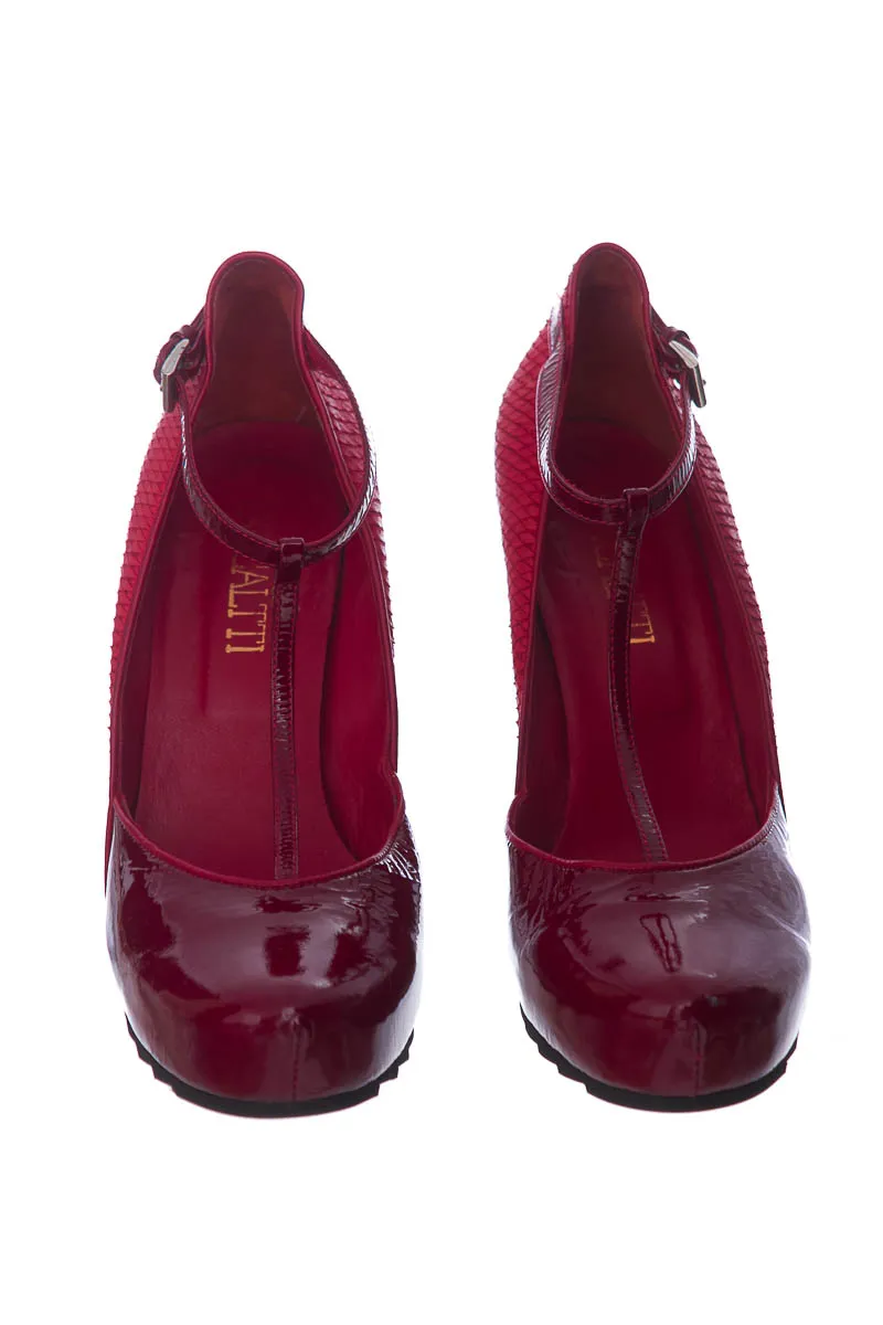 ZAPATOS COLOR ROJO  FANCALTTI